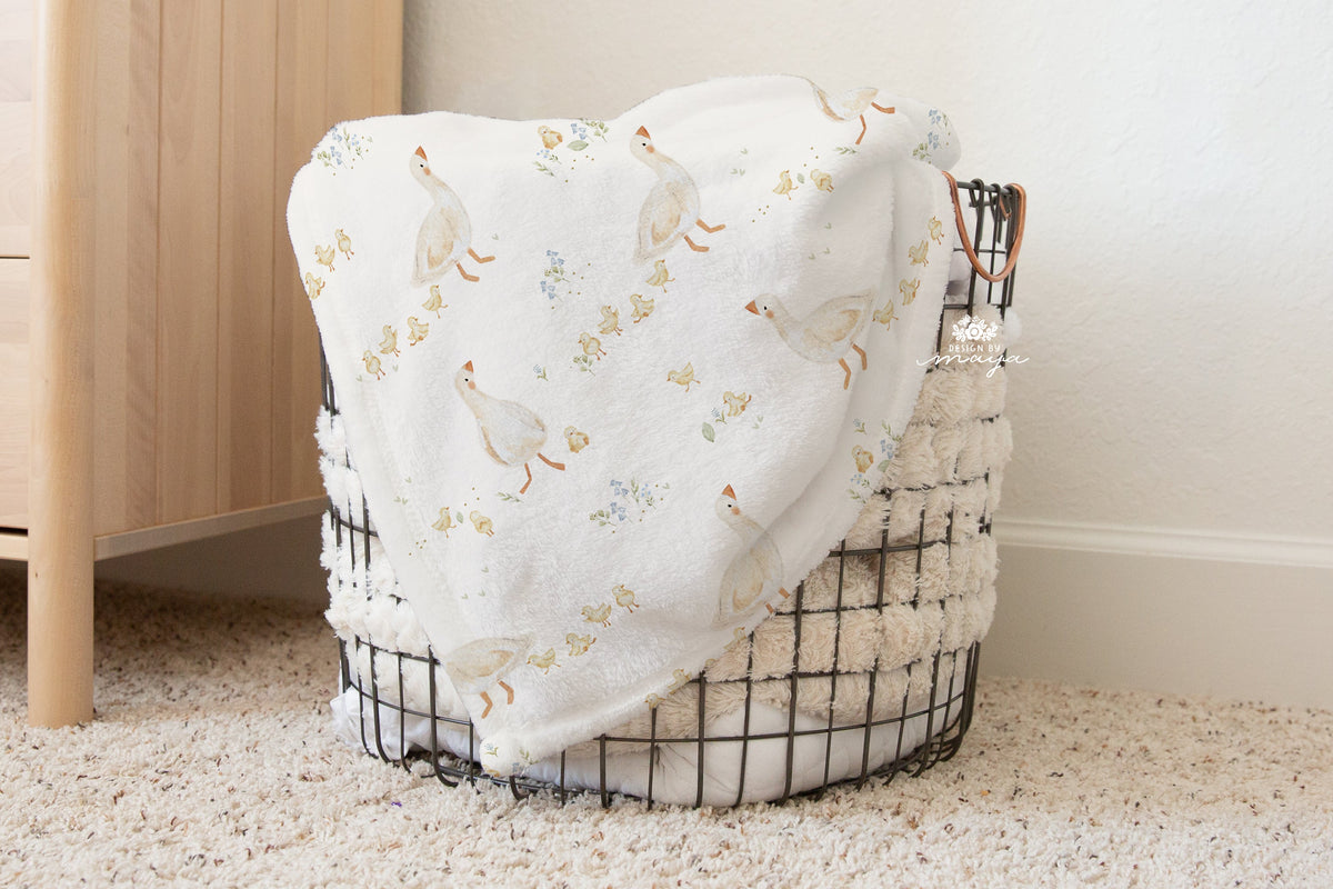 Baby Animals Ducks & Chicks Vintage Baby Blanket – Ultra-Soft Nursery Throw